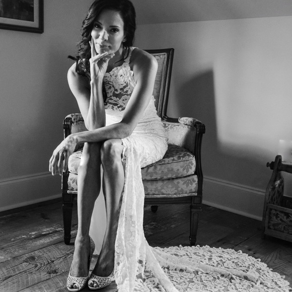 Grace Loves Lace Wedding Dress - Picture 3 of 16